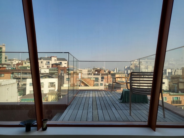 서울 신당동 모반 하우스 : 모던 인테리어, 미드센츄리 인테리어, 주택 인테리어