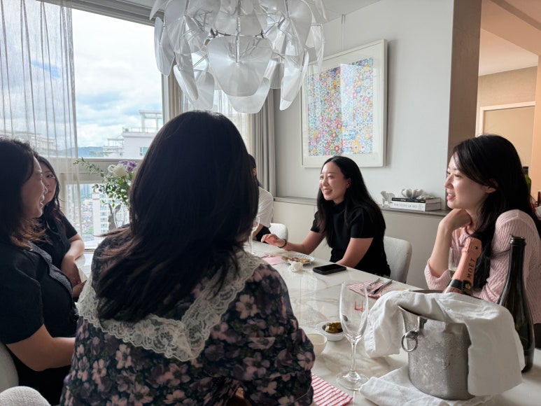 인터스타일 초대의 순간 : 오브제와 예술을 사랑하는 컬렉터 집에서 홈파티