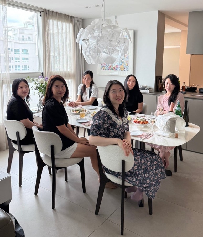 인터스타일 초대의 순간 : 오브제와 예술을 사랑하는 컬렉터 집에서 홈파티