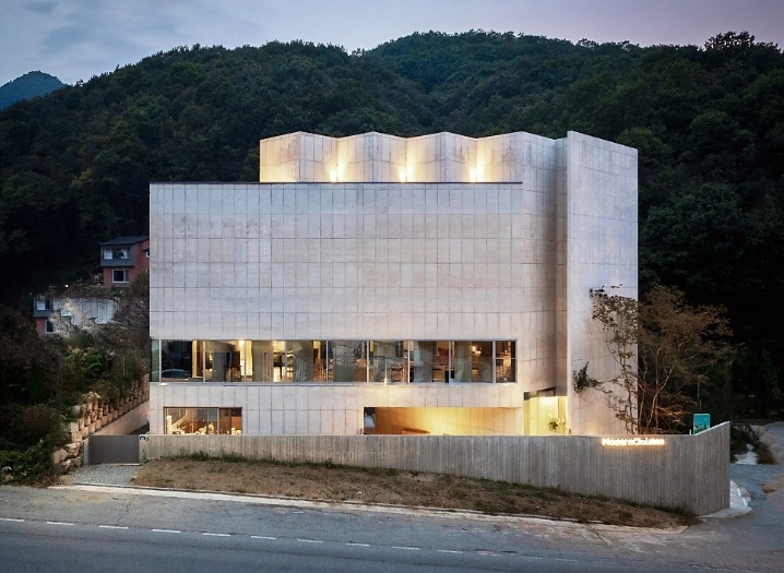 경기도 양평 모클 하우스 : 건축과 소리를 조화하는 오디오 컬렉터의 집