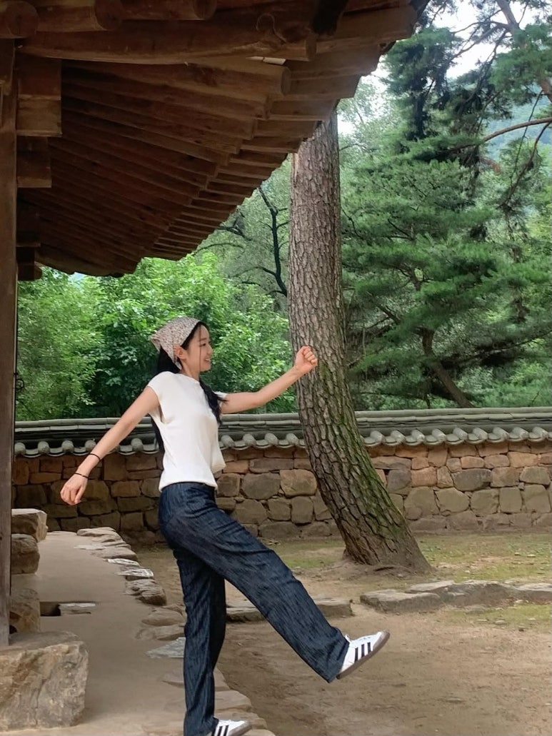 서울 마포구 루시아 하우스 : 하늘과 땅의 고요를 기록하는 크리에이터의 집