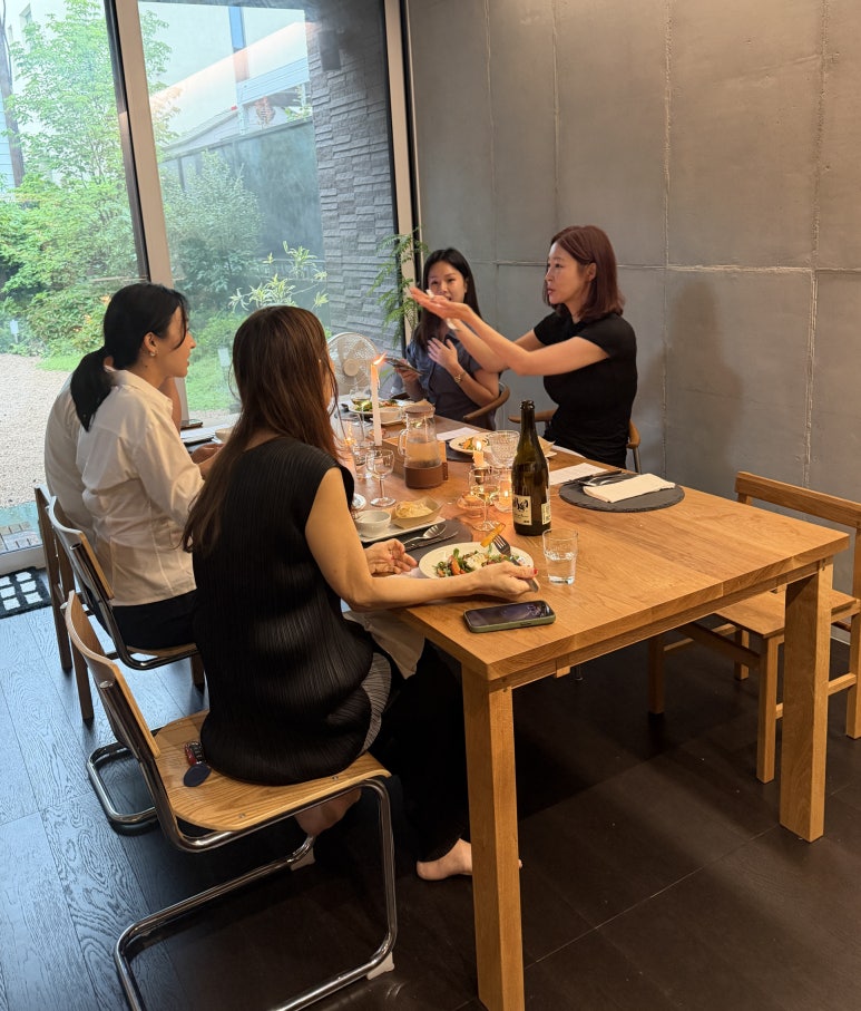 인터스타일 초대의 순간 : 영화 기생충을 해석한 코스요리로 &lsquo;선을 넘는 맛, 경계를 허무는 홈파티&rsquo;